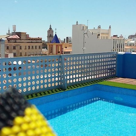 Homely Malaga Carreteria Con Piscina Ngoại thất bức ảnh