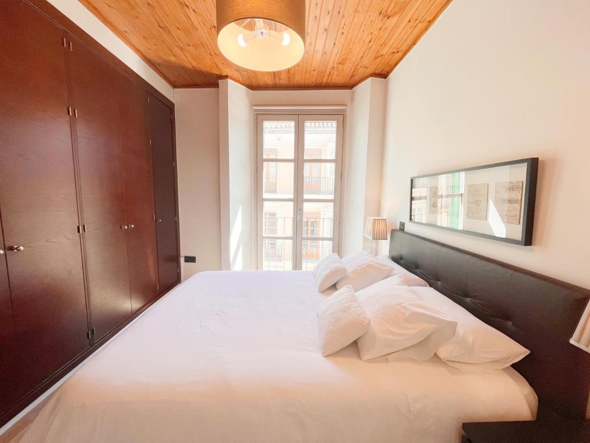Homely Malaga Carreteria Con Piscina Ngoại thất bức ảnh