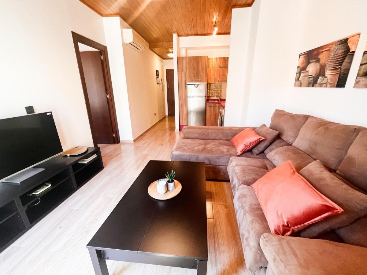 Homely Malaga Carreteria Con Piscina Ngoại thất bức ảnh
