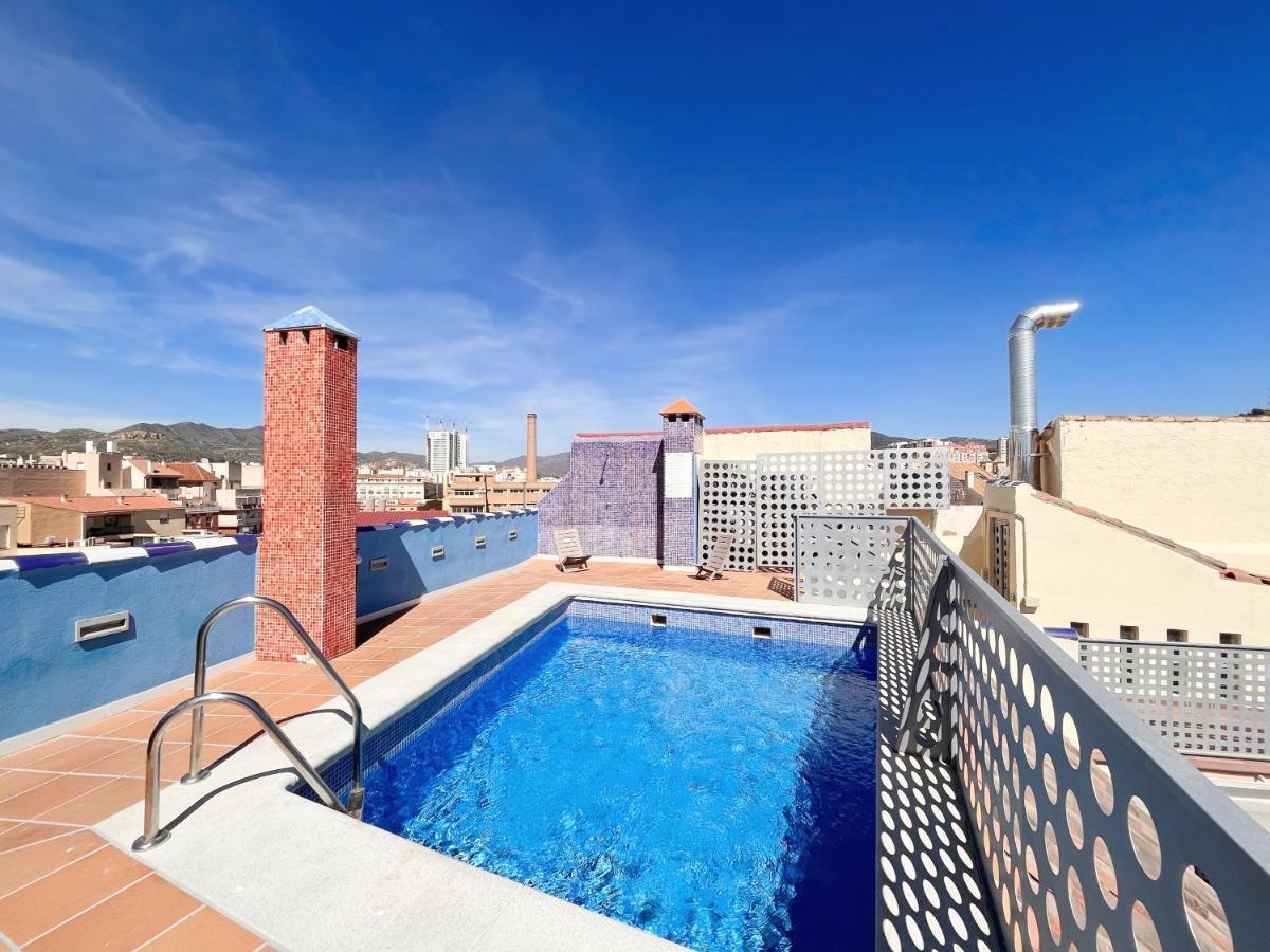 Homely Malaga Carreteria Con Piscina Ngoại thất bức ảnh